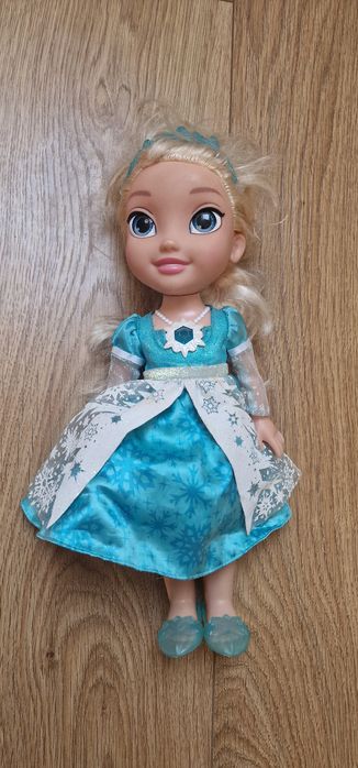 Lalka Elsa, śpiewająca