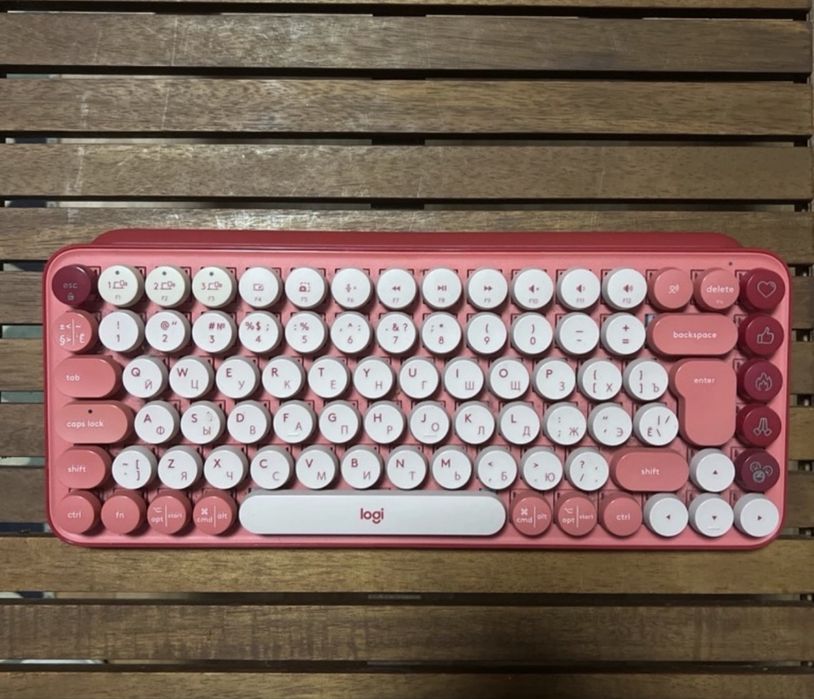 Logitech POP Keys рожева — бездротова механічна клавіатура