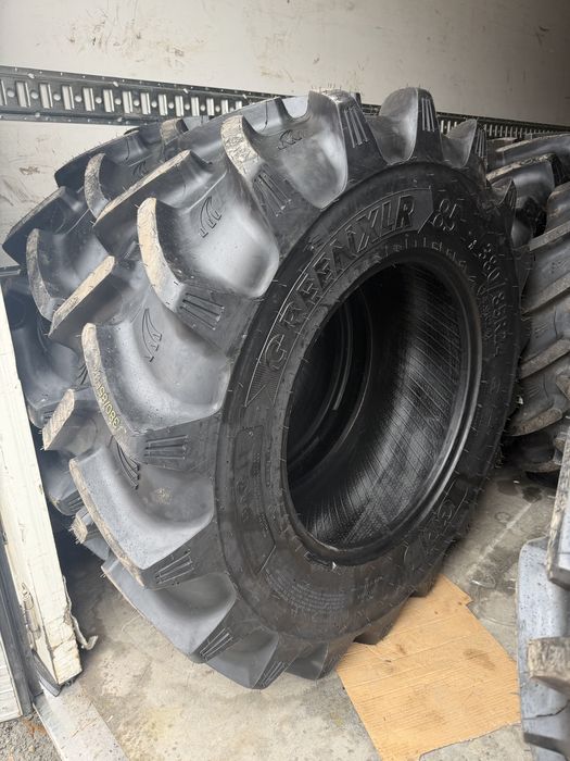 opona 360/70R24 GRI XLR70 122D TL R1W