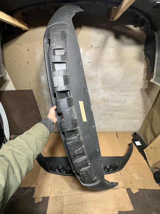 Спойлер переднего бампера губа volvo xc40 rest dorest