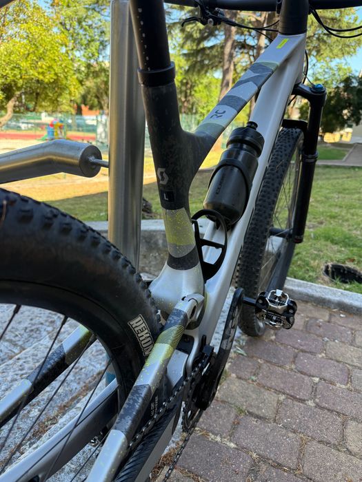 Bicicleta suspensão total Scott Spark RC Comp toda em Carbono tamanho L Nova