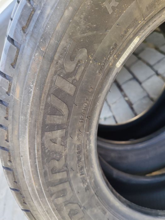 Pneus 225/65r16C Bridgestone Duravis  75% piso