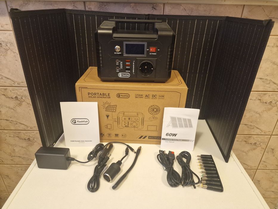 Powerbank Flashfish E200 z panelem solarnym 60W