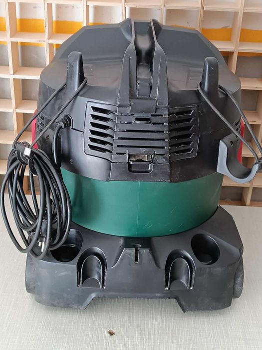 Пылесос Bosch Universal 15