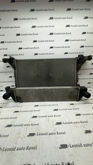 Радіатор основний радіатор інтеркуллера Renault Master