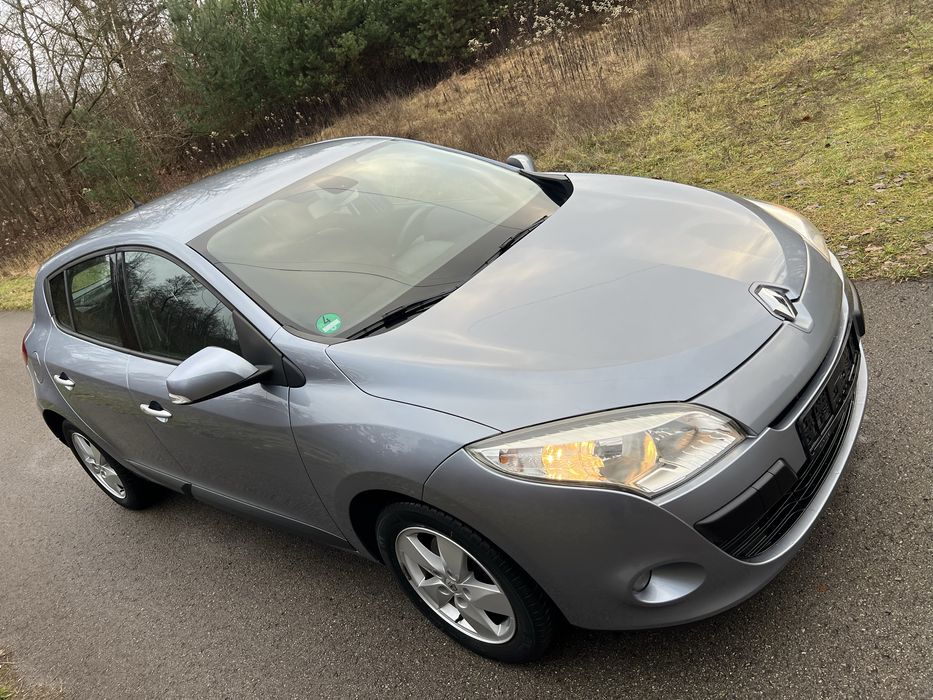 Renault Megane 1.6 benzyna 84000km z DE