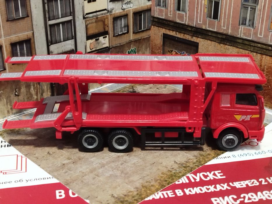 Мерседес автовоз Карарама з власної колекції