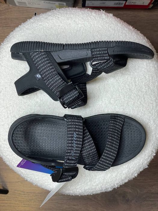 Босоніжки жіночі Lotto. Розмір 36.