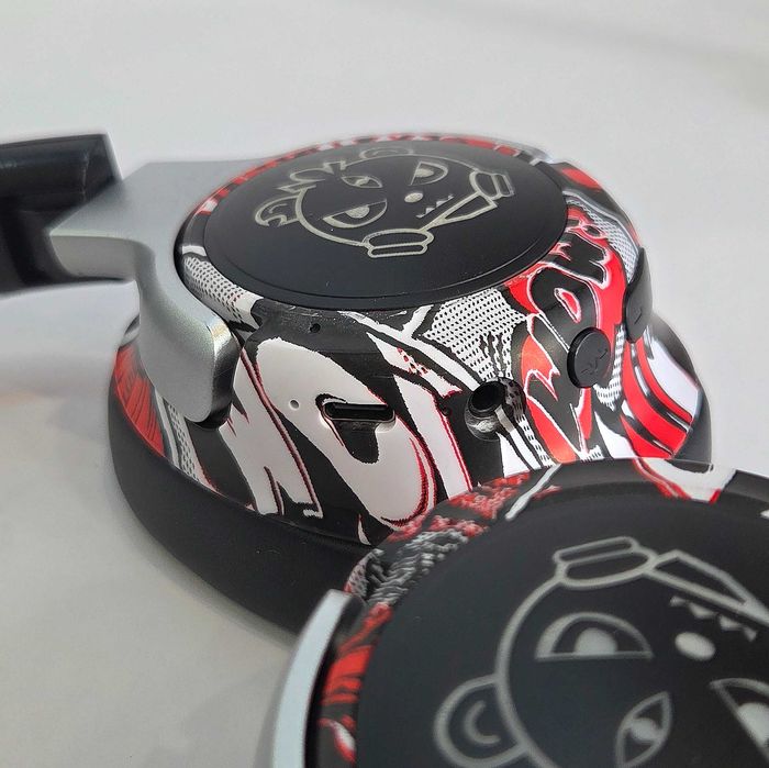 Headphones T12 Wireless Banda Desenhada