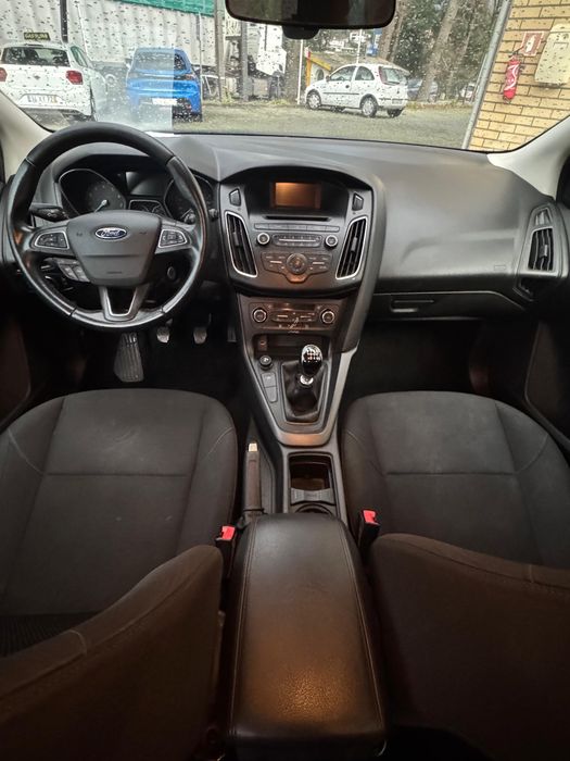 Ford Focus SW — fotografia 9