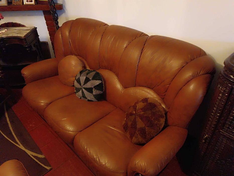 Sofá antigo de couro