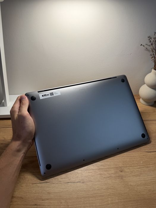 MacBook Pro 16’ 2019 Intel i9 32Gb RAM 1TB SSD