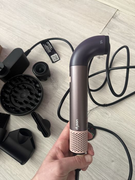 Фен Dyson Supersonik