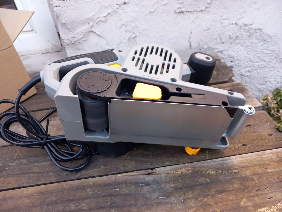 Titan elektryczna szlifierka taśmowa 240V