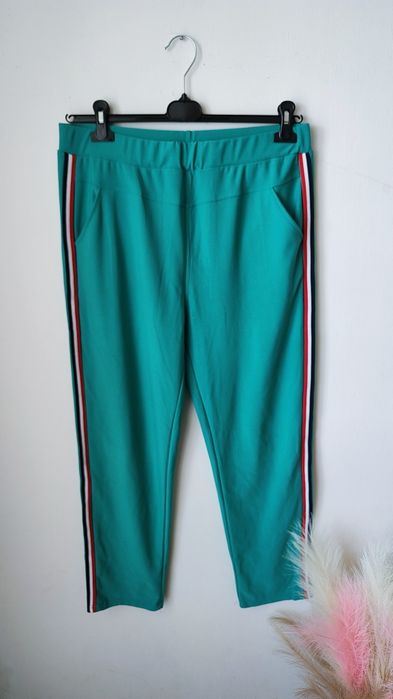 Spodnie damskie plus size 5XL 6XL turkusowe z lampasami elastyczne