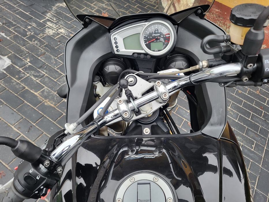 Triumph tiger 1050 33tys km z Belgii