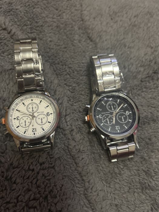 Relogio lindo em aco