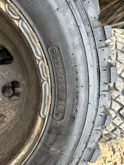 Koła terenowe "sahara" 225x75x16 6x139.7 Nissan