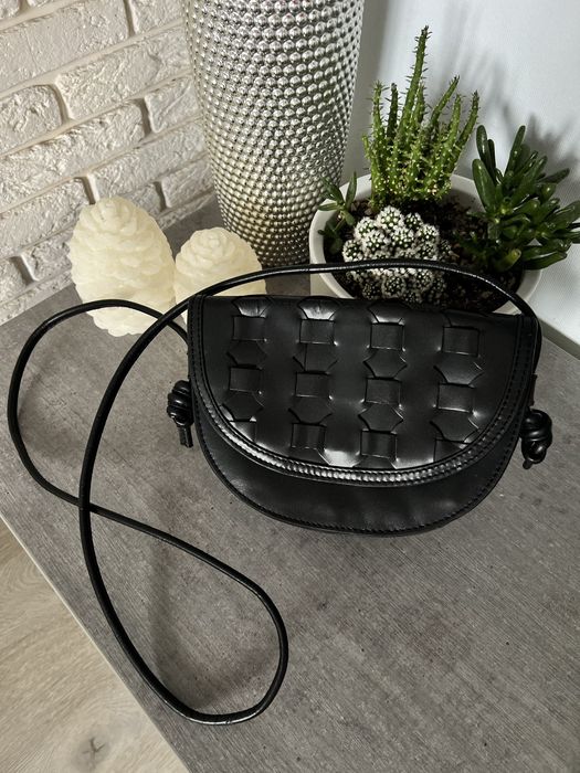 Нова шкіряна cross-body Mark Spencer