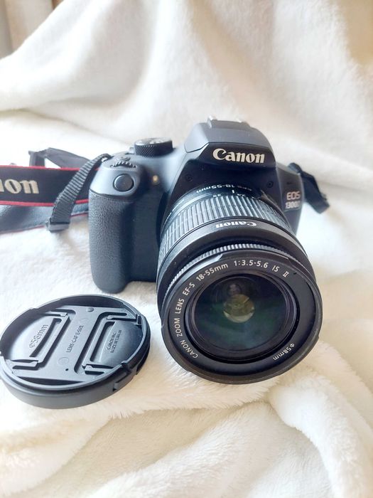 Máquina fotográfica Canon EOS 1300D + extras - Alcabideche - Cascais