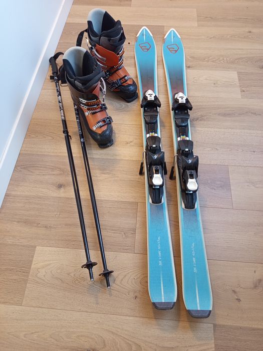 Zestaw narty Salomon 145 buty Salomon 26 kijki 115 cm