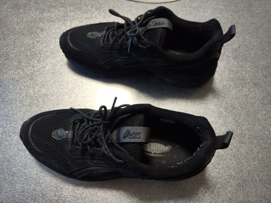 Buty męskie Asics. 42