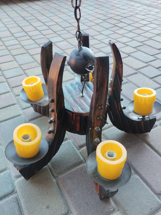 Світильник дерев'яний