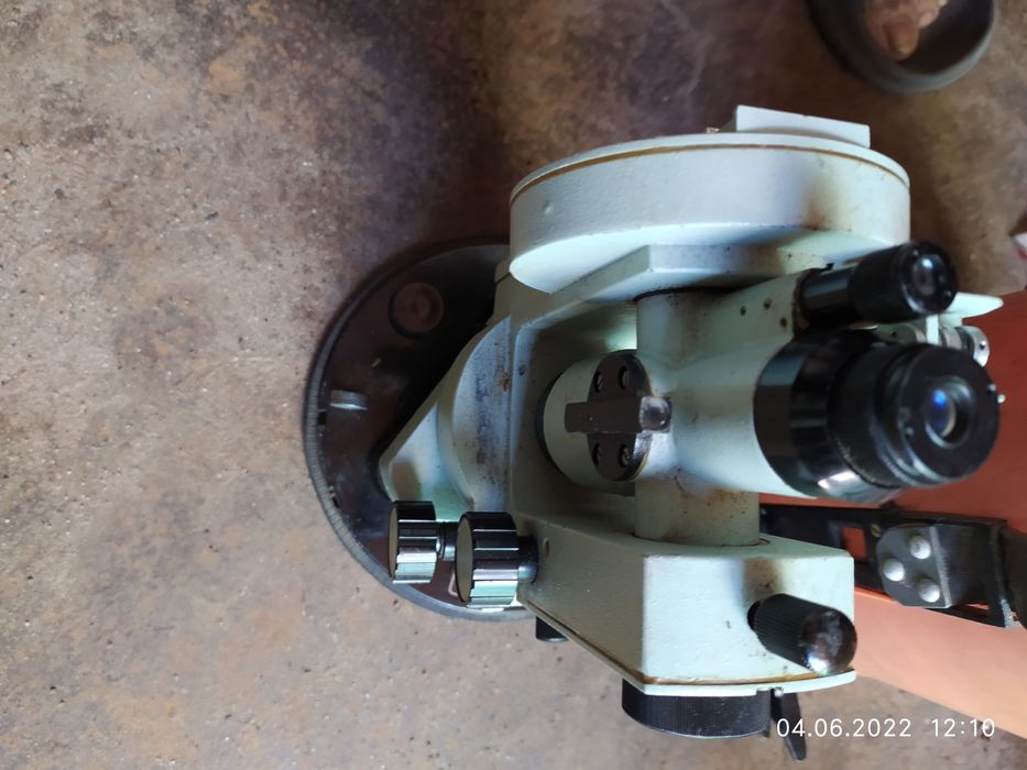 Теодоліт 2Т30П

Б/в