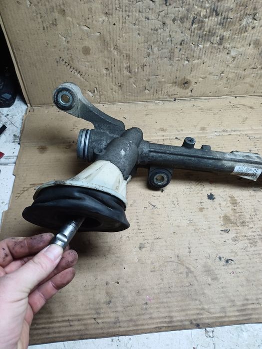 Ford Fiesta mk7 08-12r механічна кермова рульова рейка