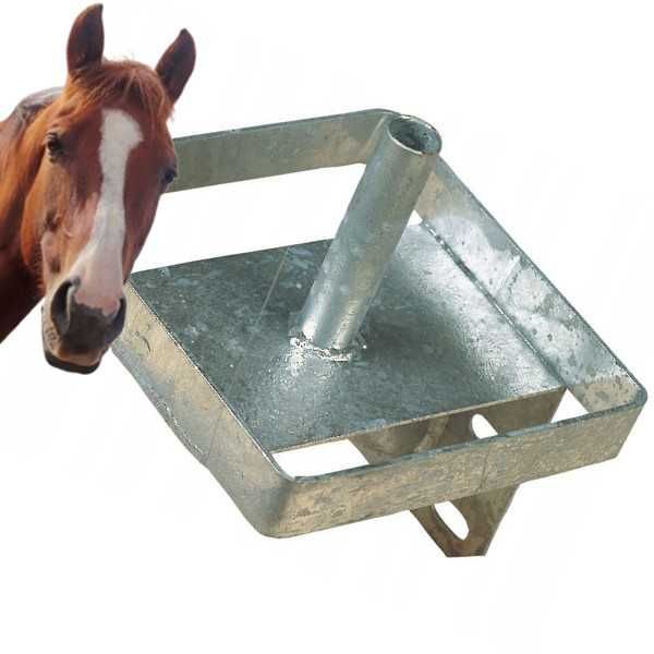 Podstawka pod lizawkę solną dla koni,uchwyt do lizawki metalowy ocynk