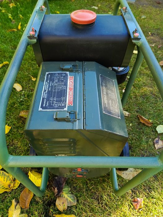 Wojskowy agregat prądotwórczy pad 2.2kw. wiosenna promocja