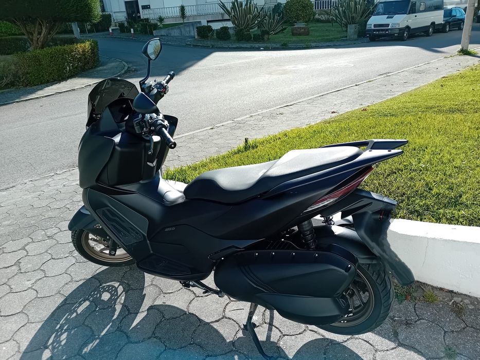 Vendo mota nova 2025