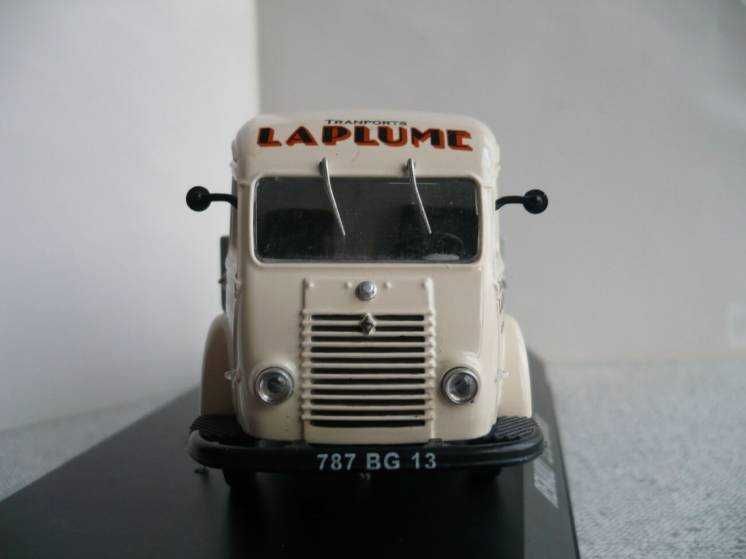 Renault Galion 2,5 т. - самосвал 1:43 Norev