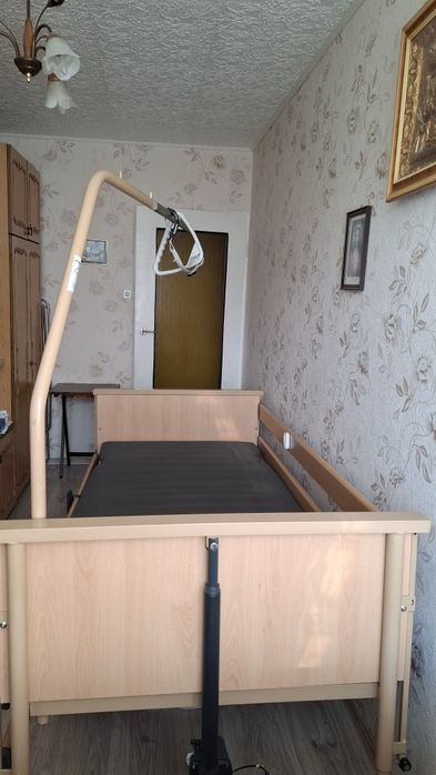 Łóżko rehabilitacyjne elektryczne