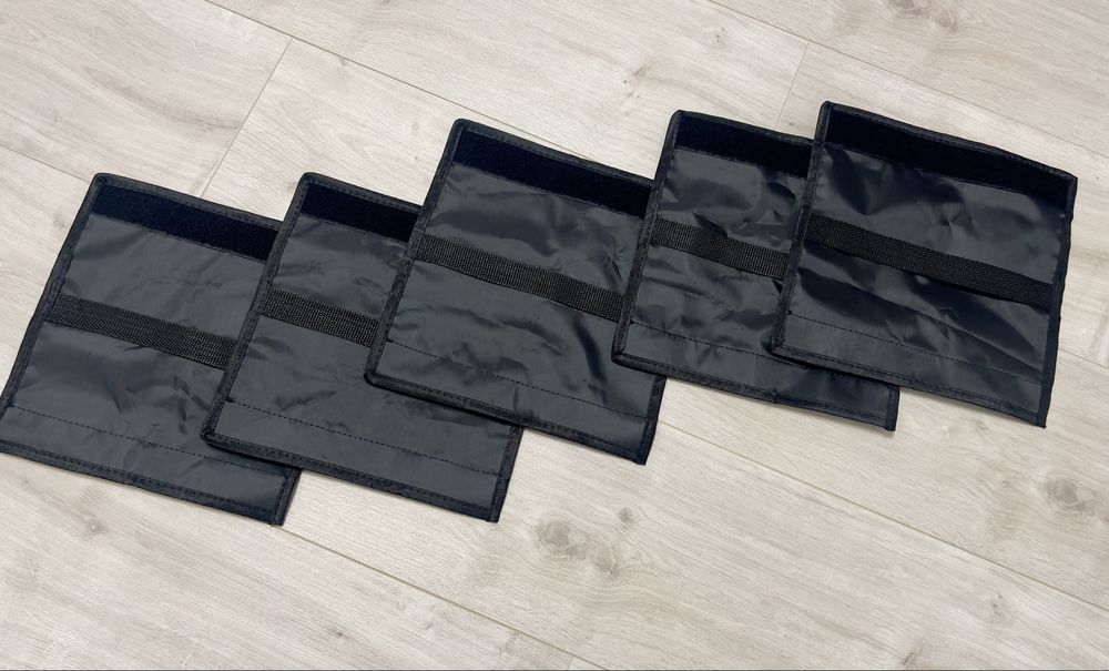 Тримач / Органайзер для футбольних бар'єрів та інвентарю