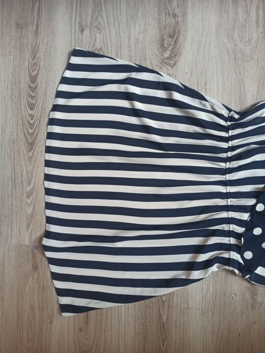 Zwiewna sukienka Reserved