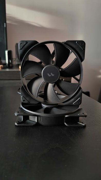 Ventoinhas Fractal Design 140mm64738934377730121