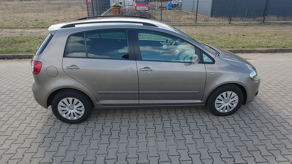 Volkswagen Golf Plus Z Niemiec Super Stan Nowy Rozrząd Pełen Serwis w  Volkswagenie