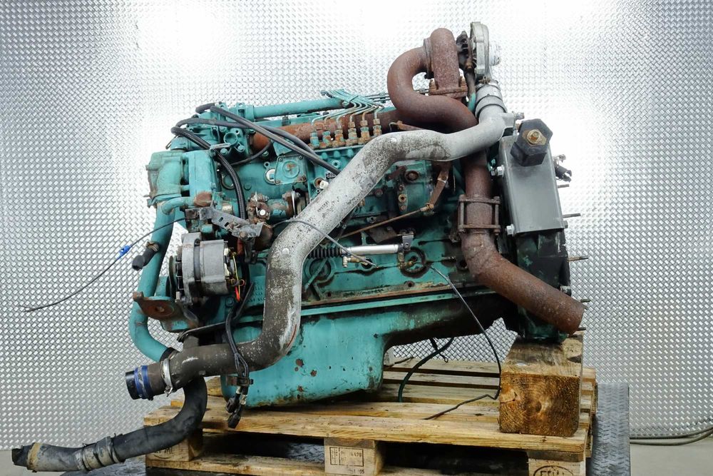 Silnik spalinowy - Volvo TD63 - całość lub części
