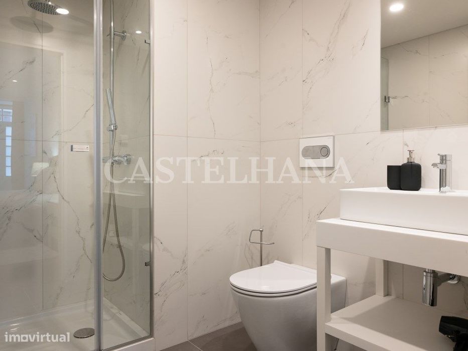 Apartamento T1+1 com varanda na zona histórica do Porto