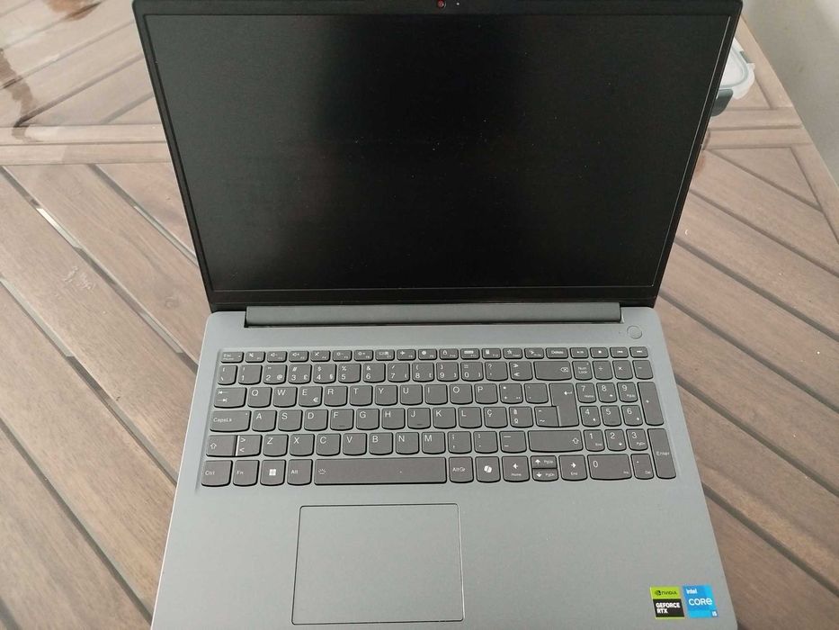 Lenovo LOQ Gaming 15,6″144Hz|i5-12450HX|RTX 2050 4GB|16GB DDR5|SSD 1TB