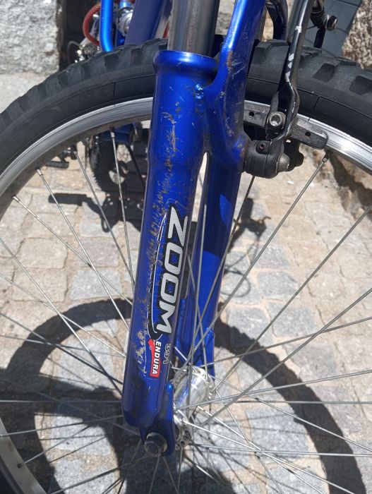 Duas bicicletas para venda