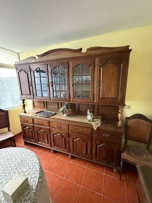 Móveis antigos em excelente estado