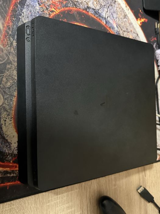 Konsola ps4 z nowym dyskiem SSD