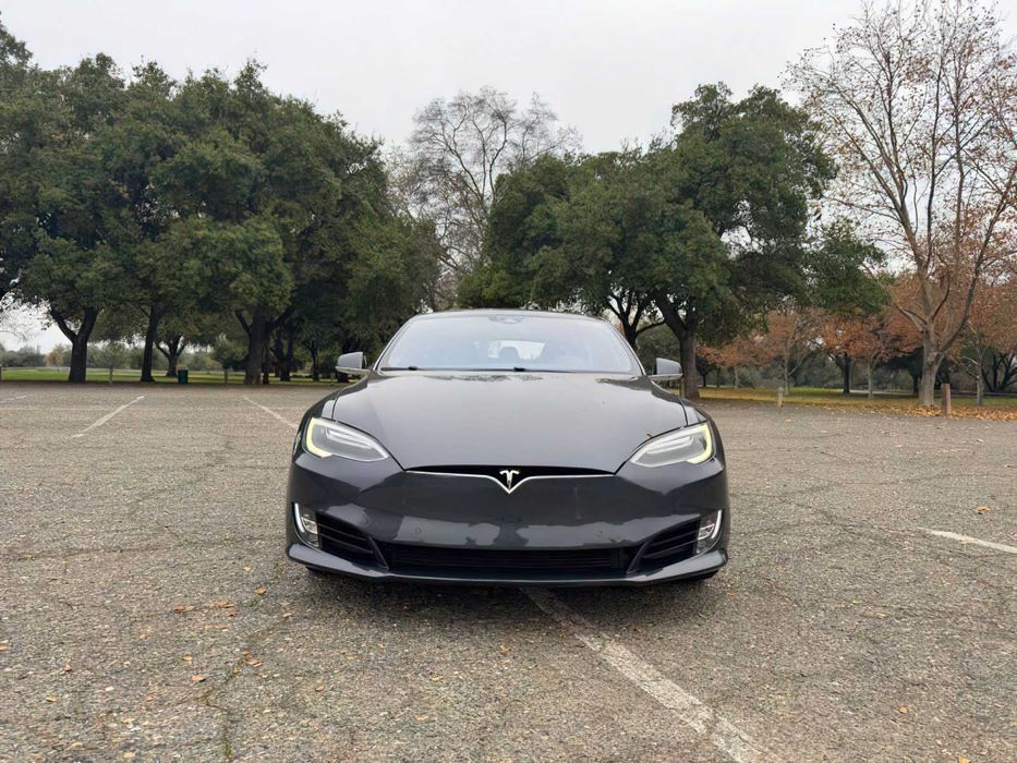 Tesla Model S 75      2016