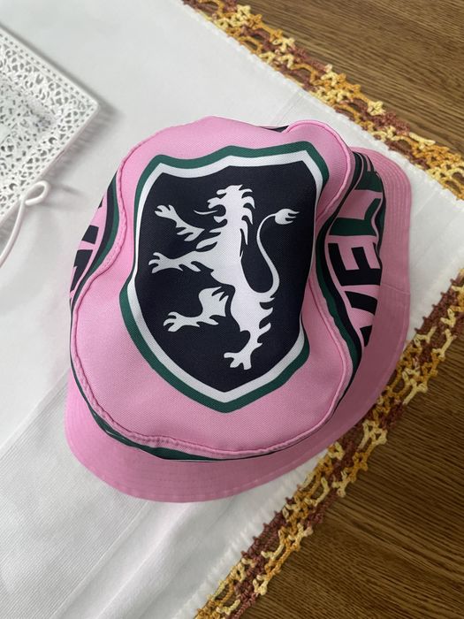 Panamá da juve leo cor de rosa