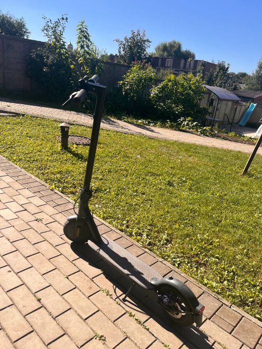 Mi Electric Scooter 3