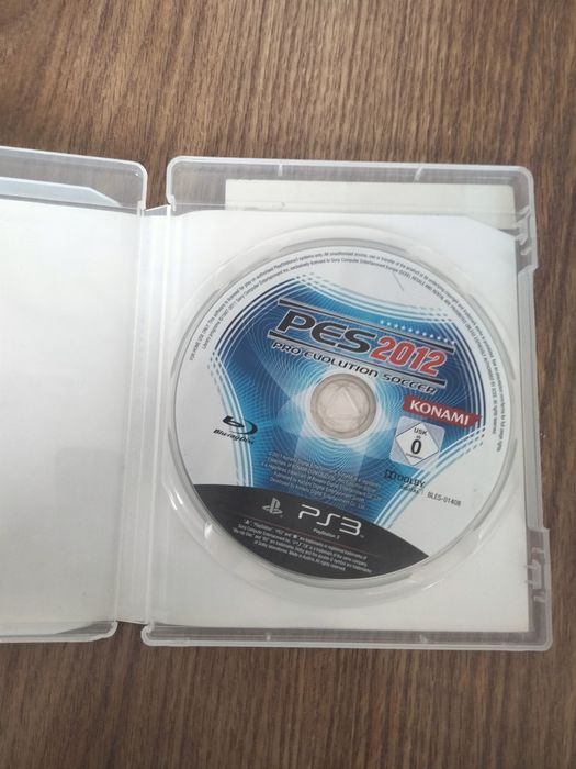 4 jogos para PS3 pes2010,2012, Invizimals e Sengoku Basara