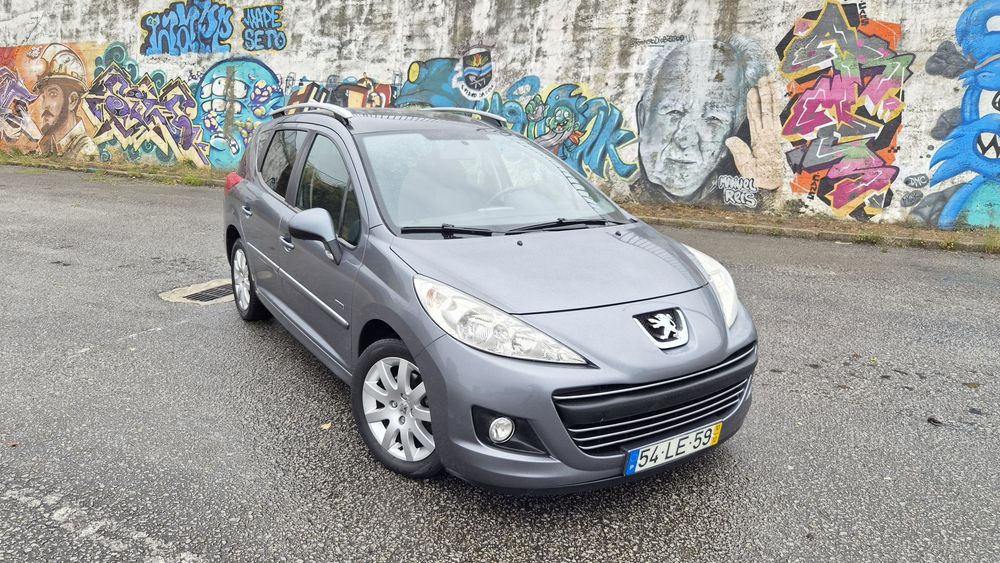 Peugeot 207 SW 1.6 HDI Sporting Tecto Panorâmico