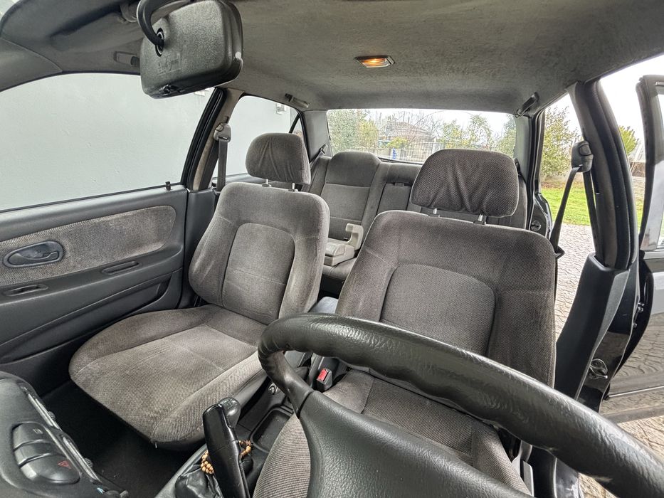 Mitsubishi Lancer 1.6 GLXi